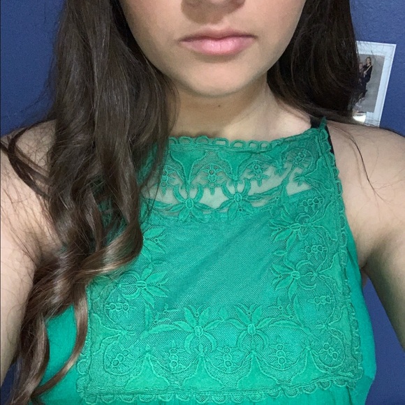 green blouse - Picture 3 of 4